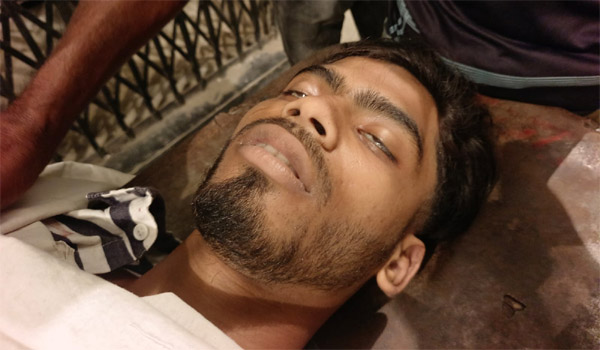 খুলনার দুর্বৃত্তের ছুরিকাঘাতে যুবক নিহত, আহত ২